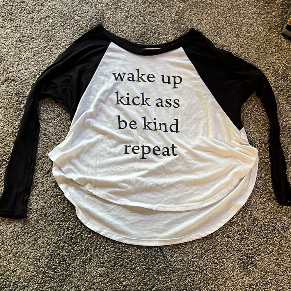 Baseball tee 3 quarter sleeve, size small